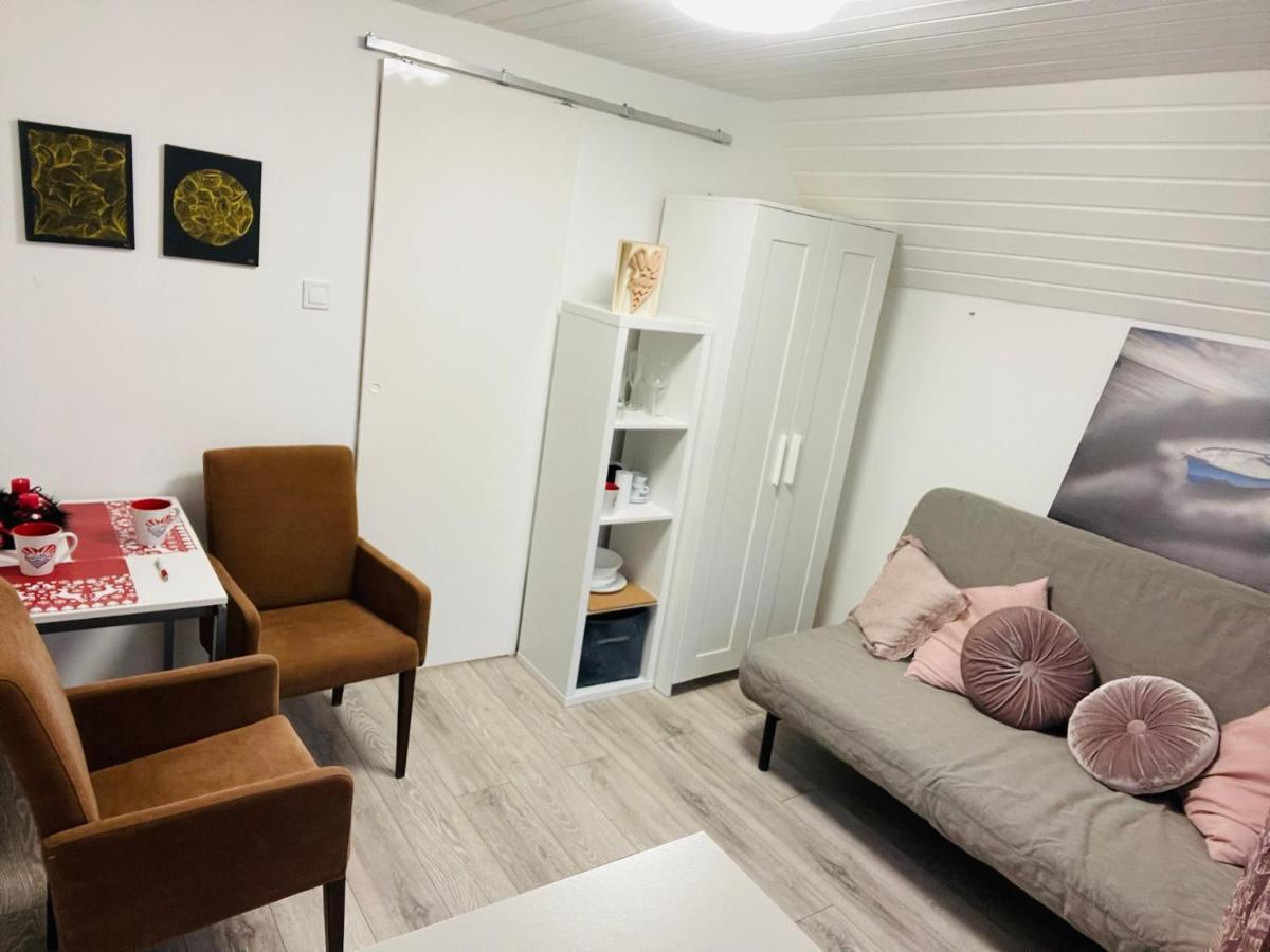 Balcsitthon Apartmanok Siofok Bilik gambar