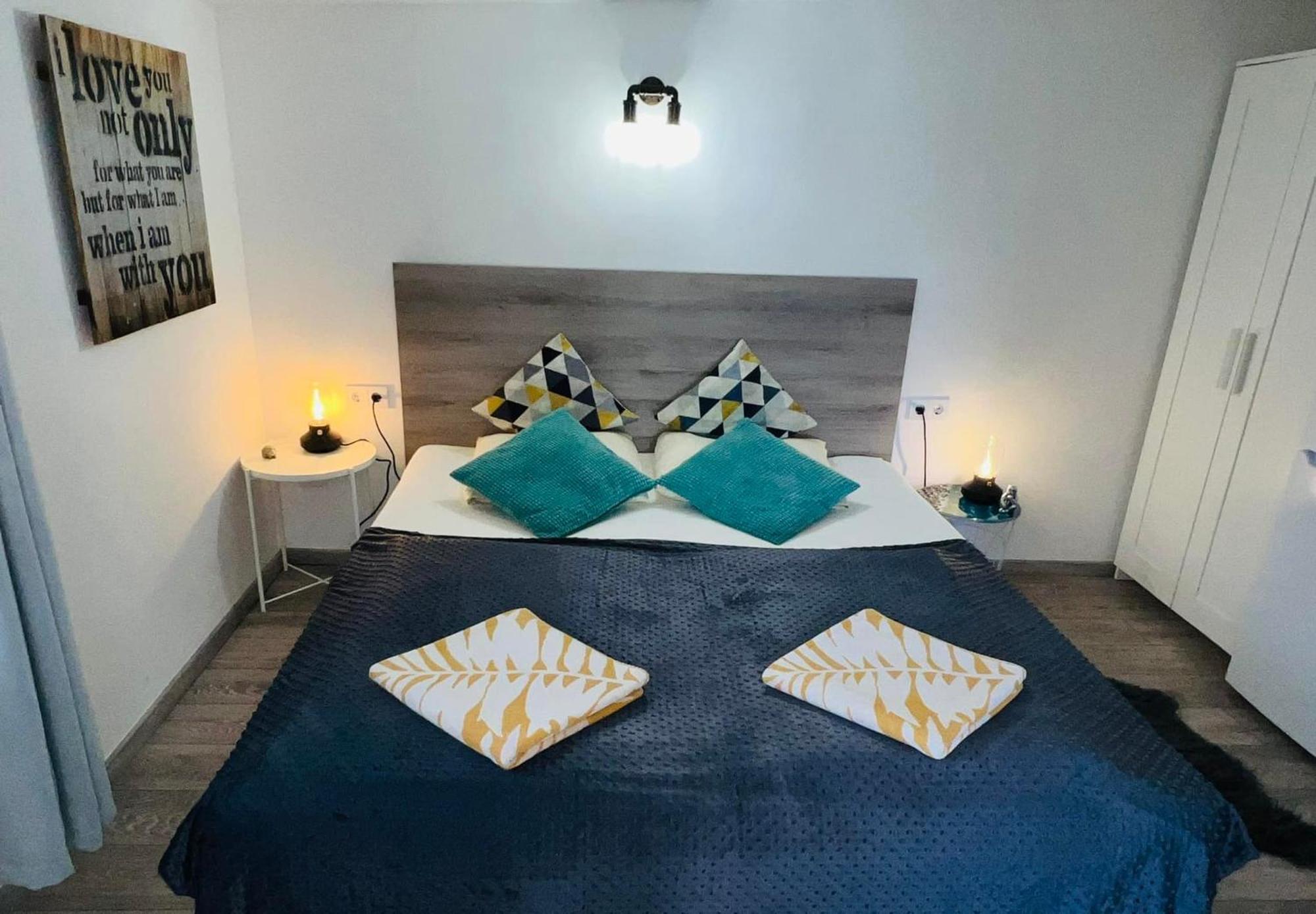 Balcsitthon Apartmanok Siofok Luaran gambar